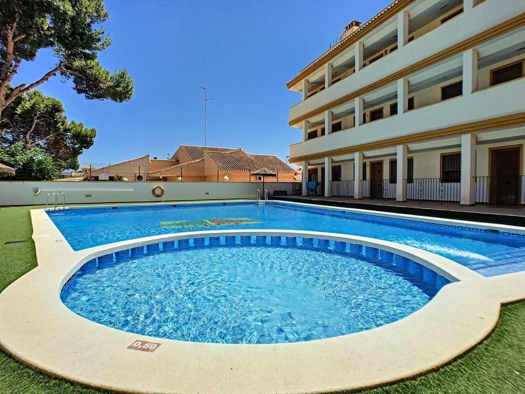 Beautiful 1 Bedroom Apartment In Roda, Los Alcazares. Larger Than Average. Kültér fotó